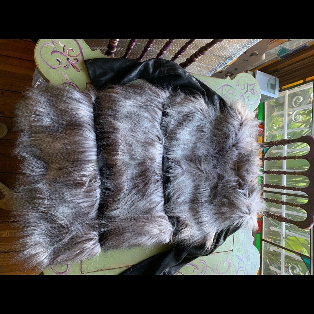 Woman jacket - Picture 3 of 3
